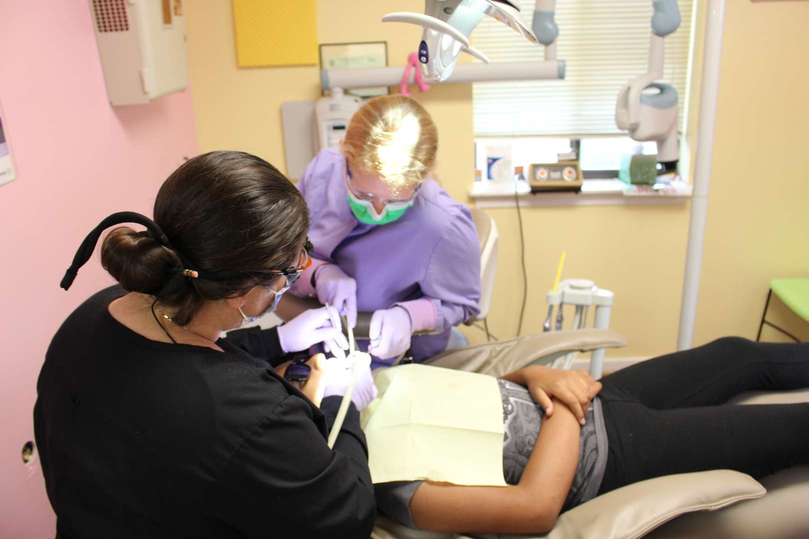 Pediatric Dental Center that accepts Medicaid and uninsured