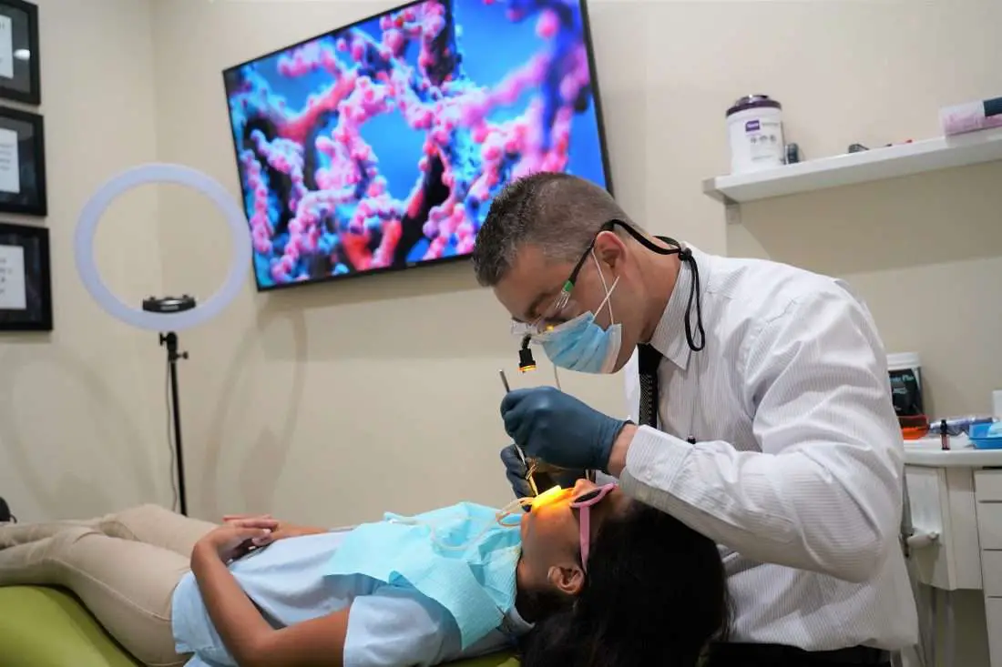 Why is finding a pediatric dentist that accepts Medicaid the best?